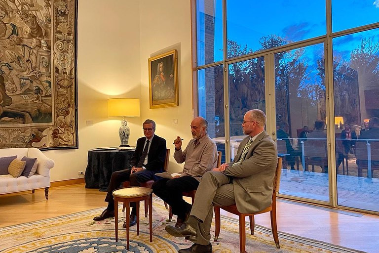 presentación del libro “a los pinos el viento” en Washington D.C.