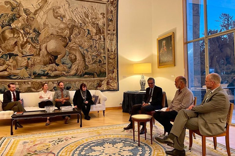 presentación del libro “a los pinos el viento” en Washington D.C.